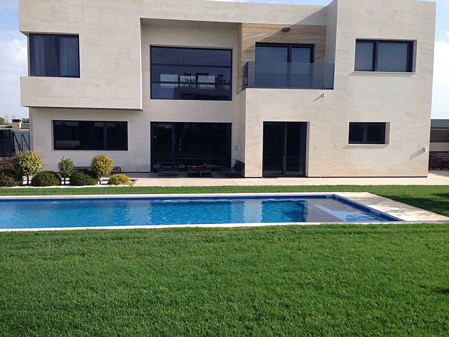 Bluestone 25